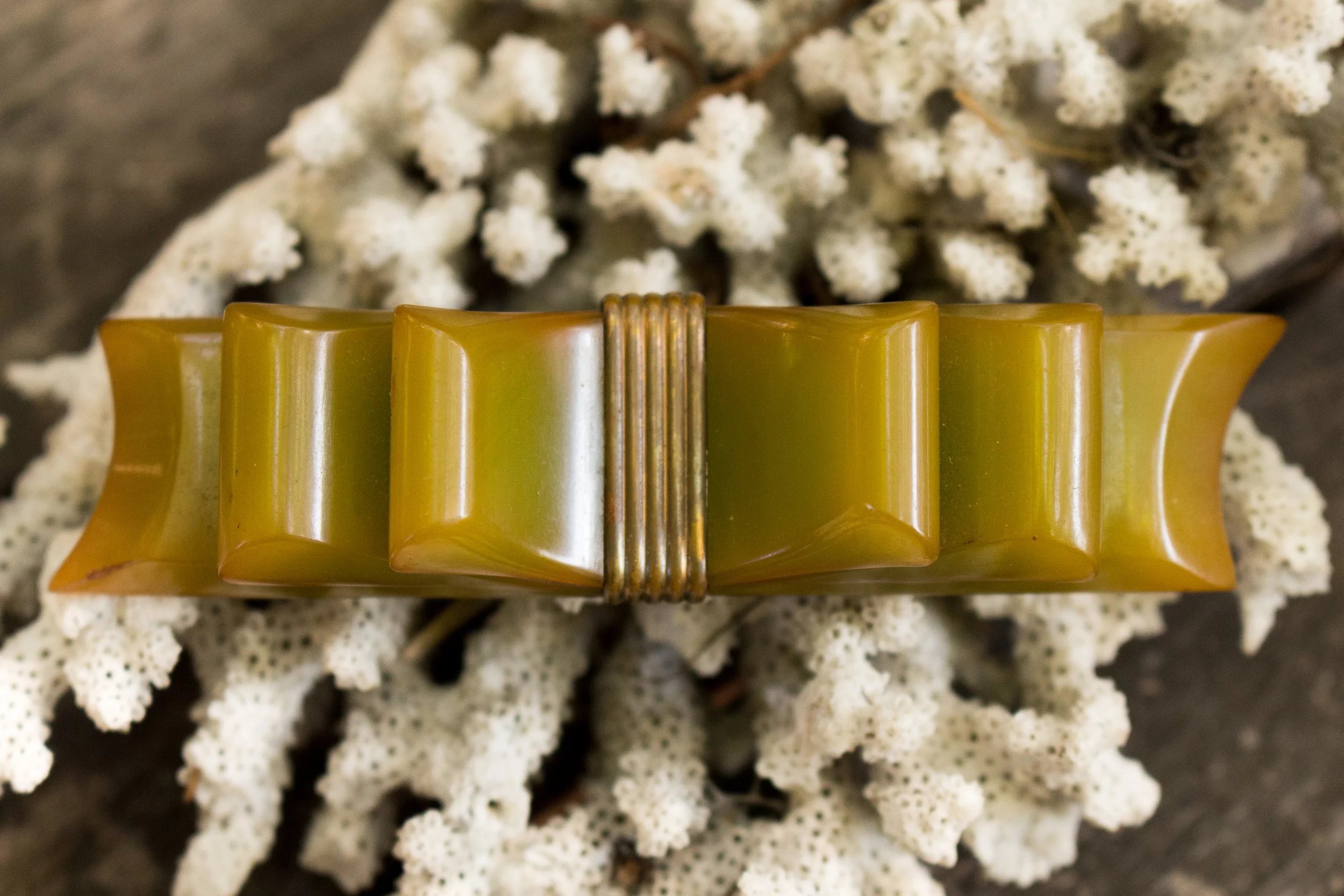Green Bakelite Bow Pin Top