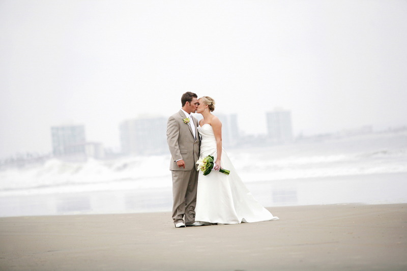 The Modern Picture We are Michael and Melissa Petri, a husband and wife photography team based in California. We love that we work together and get to share our passion for life and photography with others. Capturing moments artistically and creating special memories.