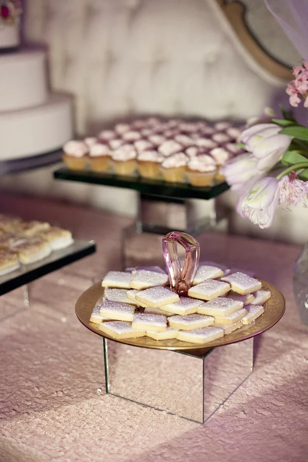 sweet-cheeks-lunaphoto-dessert-buffet2.jpg