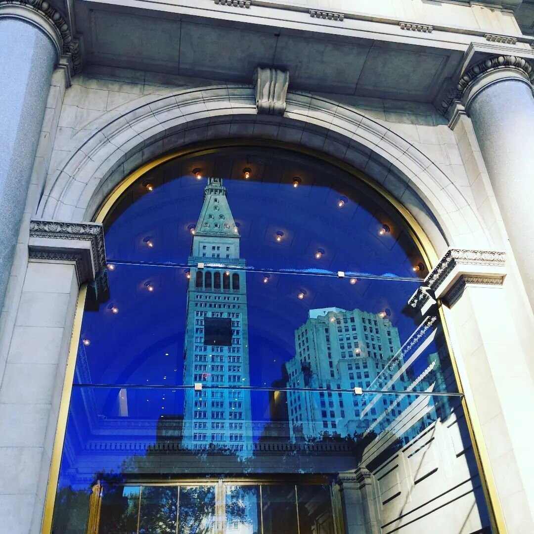 Love an unexpected reflection that makes you remember how much you adore this city. So beautiful!

#metropolitanlifetower #meteopolitanlifenorthbuilding #madisonsquarepark  #manhattan #skyscrapers #nyc