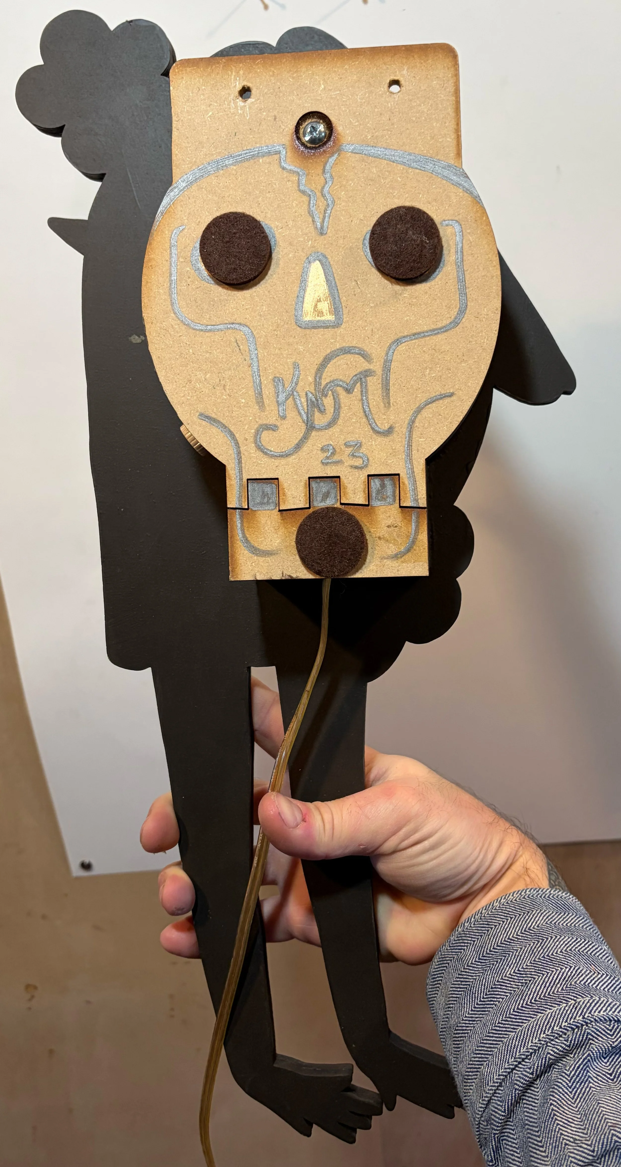 skull girl lamp3.jpg