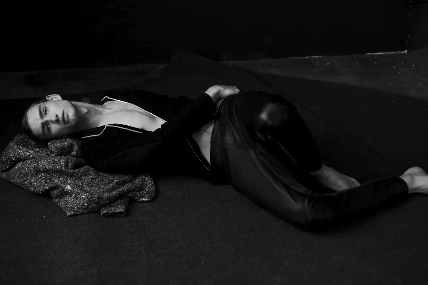 / dress-coat by ANNEMIE VERBEKE / pants by JEAN-PAUL KNOTT /