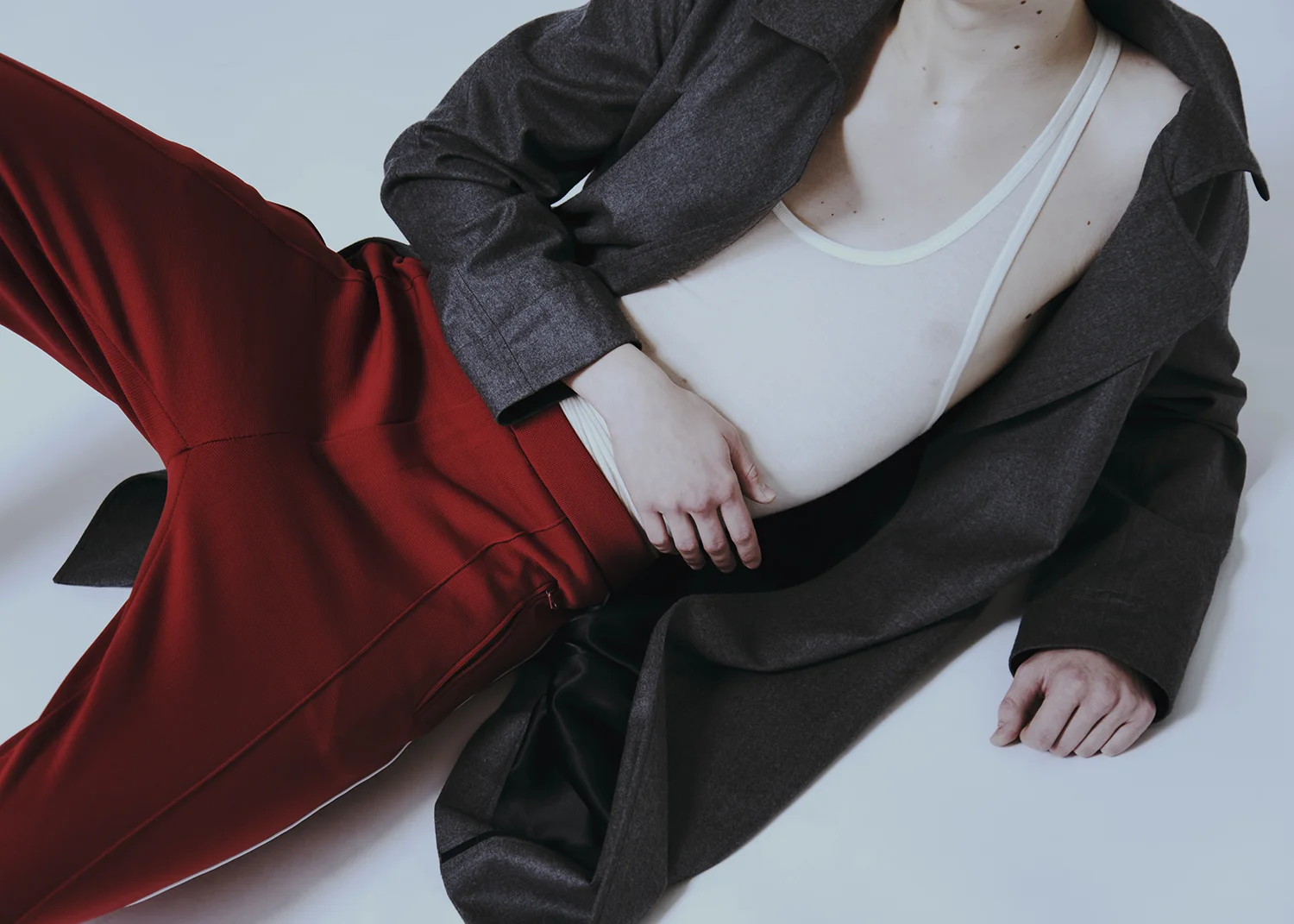 coat by JEAN PAUL KNOTT / pants by LACOSTE / tank by CAN PEP REY
