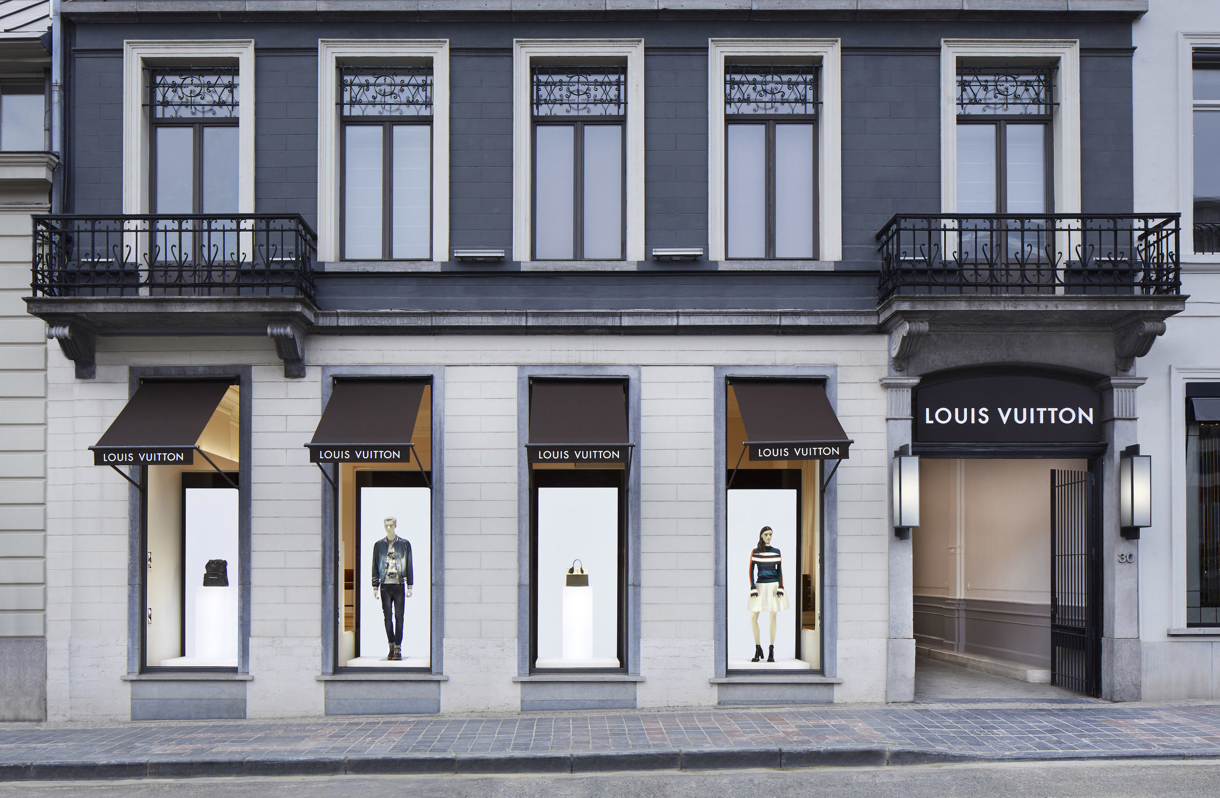 Louis Vuitton - Entrance.jpg