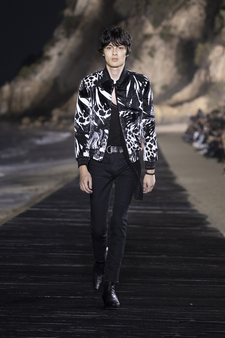 Behind_The_Blinds_Magazine_SAINT LAURENT_MEN_SS20_RUNWAY_24_HR.jpg