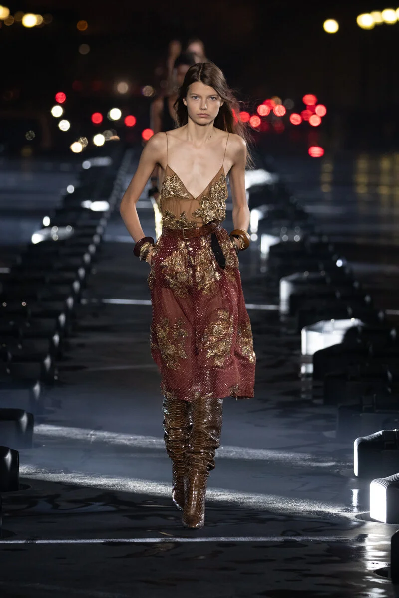 SAINT LAURENT_SUMMER20_RUNWAY_22.jpg