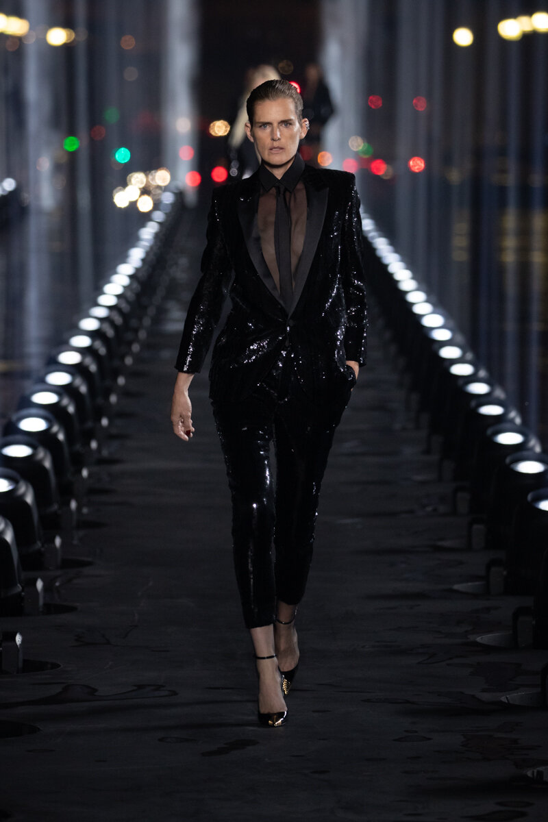 SAINT LAURENT_SUMMER20_RUNWAY_51.jpg