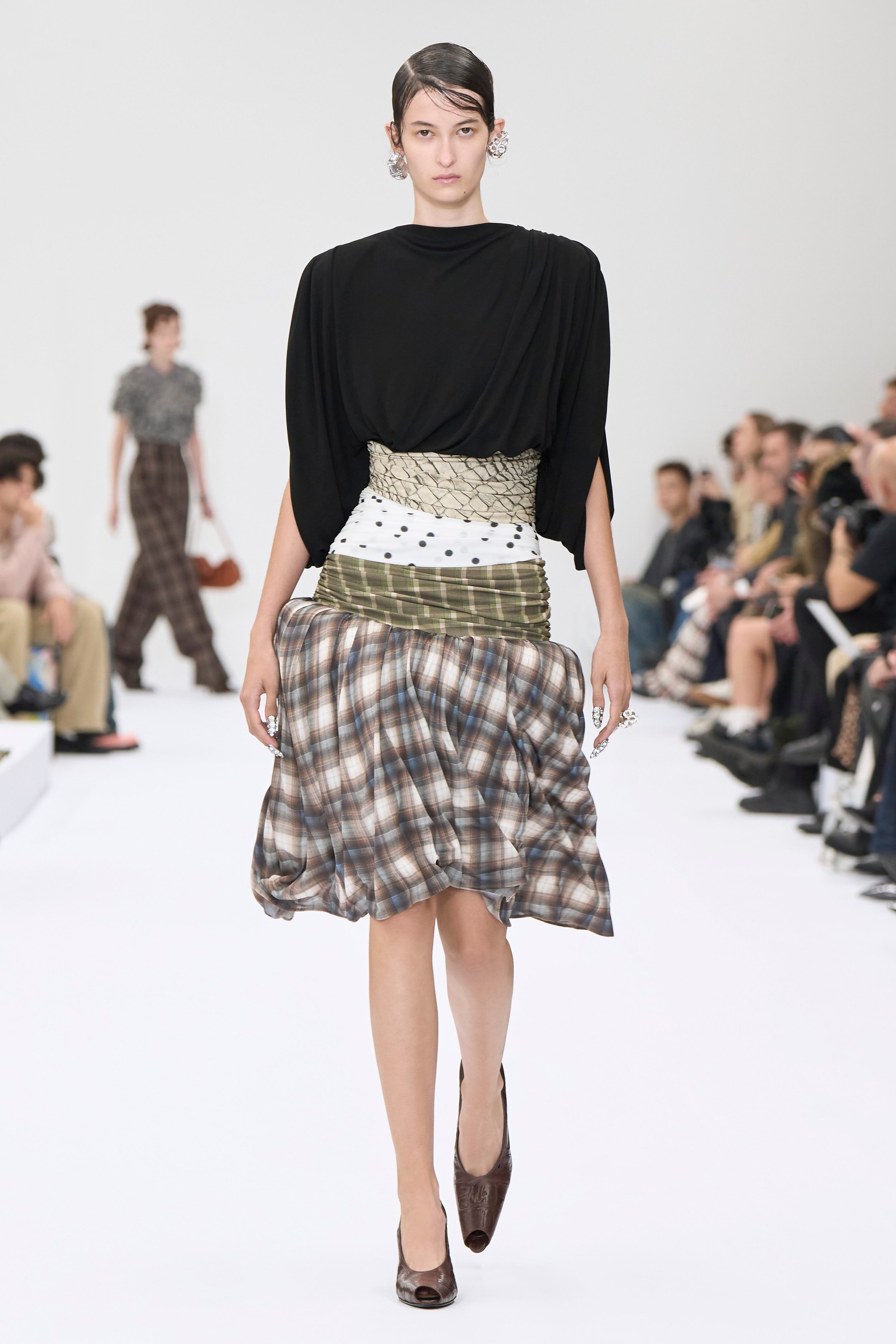 ACNE STUDIOS SS25 — ACNE STUDIOS SS25 —