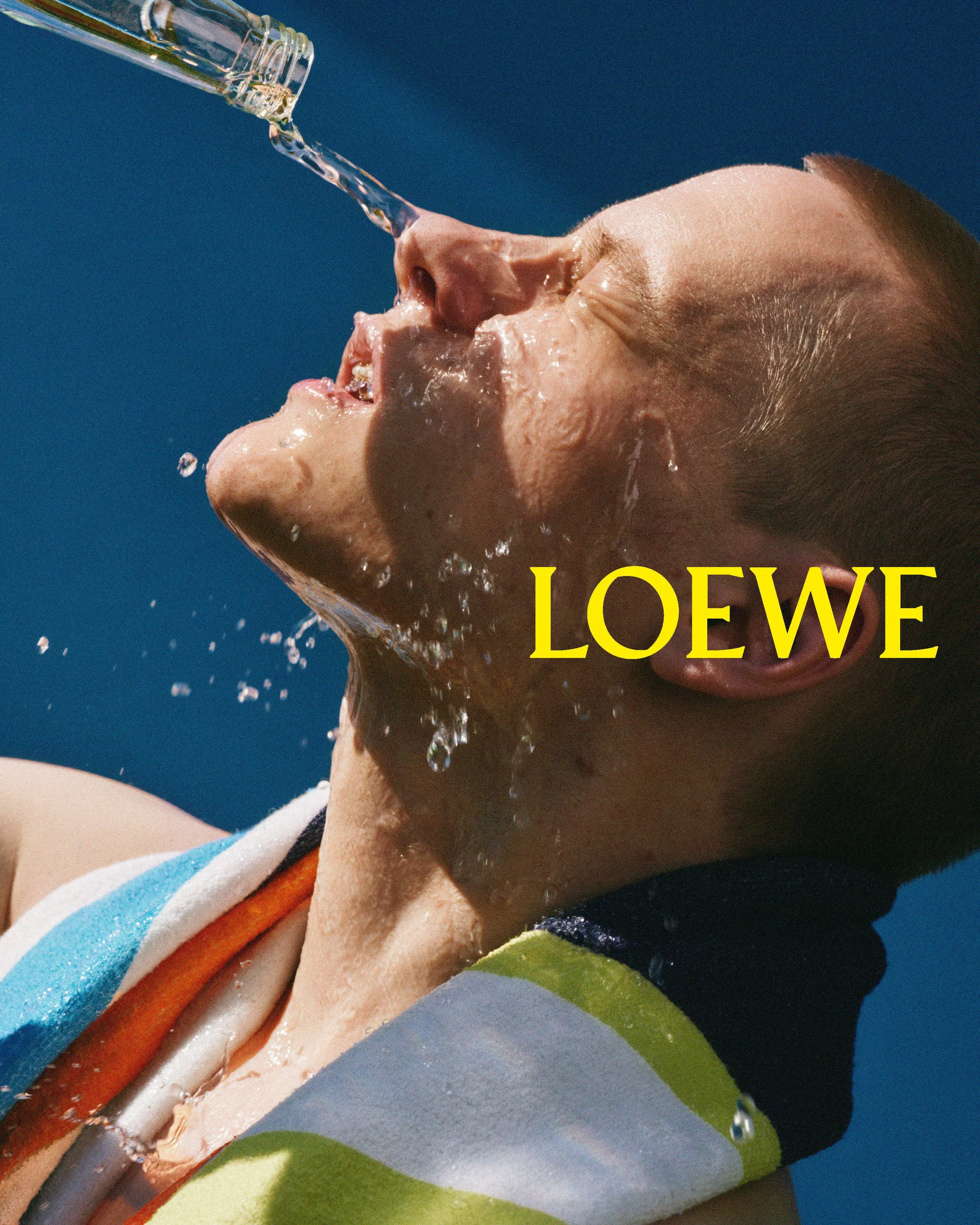 LOEWE_SS26_WW_SHOW_TEASER_LEWIS_GRIBBEN_sRGB_CROPPED_21_4x5.jpg