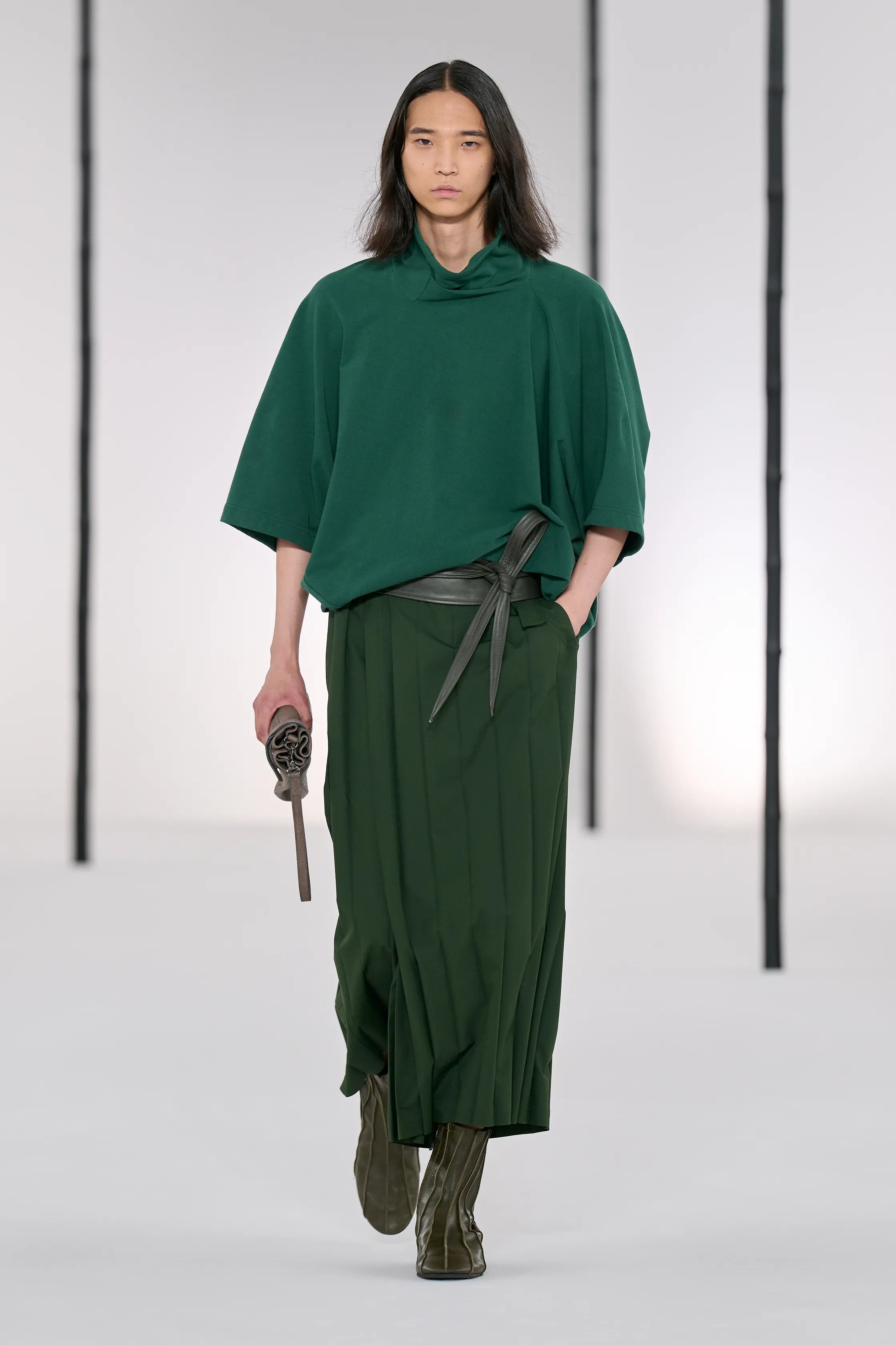 00028-im-men-spring-2027-menswear-credit-gorunway.jpg.jpg