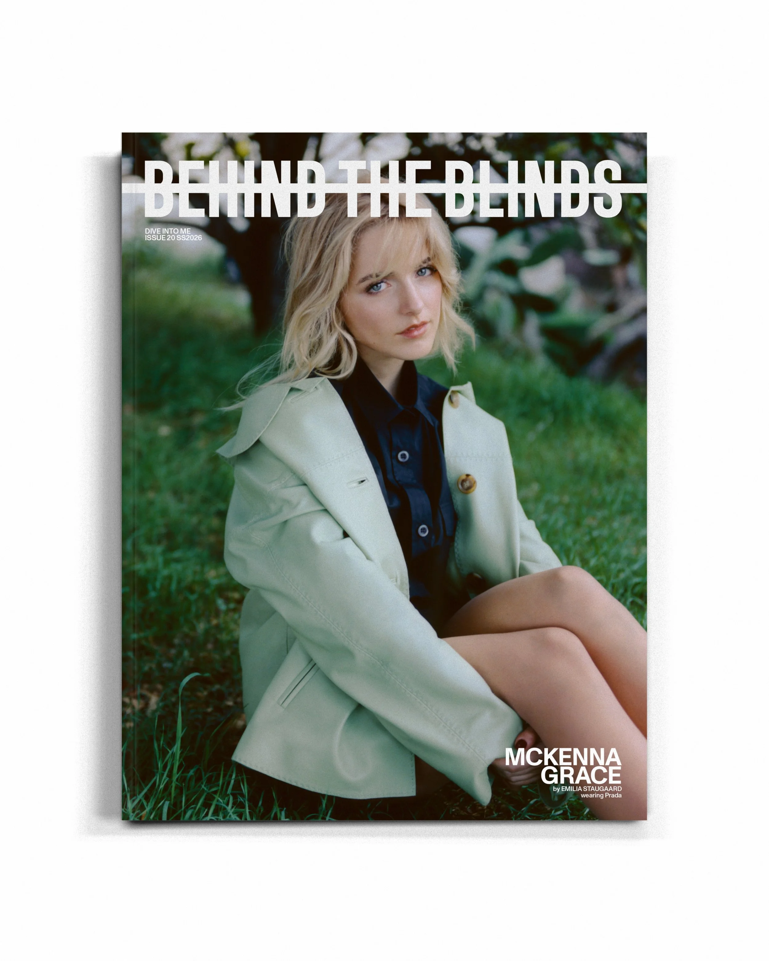 SHADOWPLAY_8_COVERS_MOCKUP_01 copie.jpg