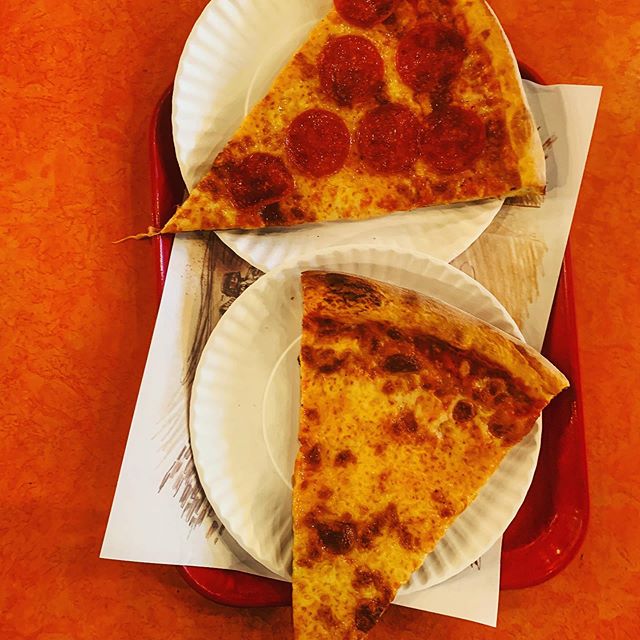 Nothing like a slice in the old &lsquo;hood 🍕