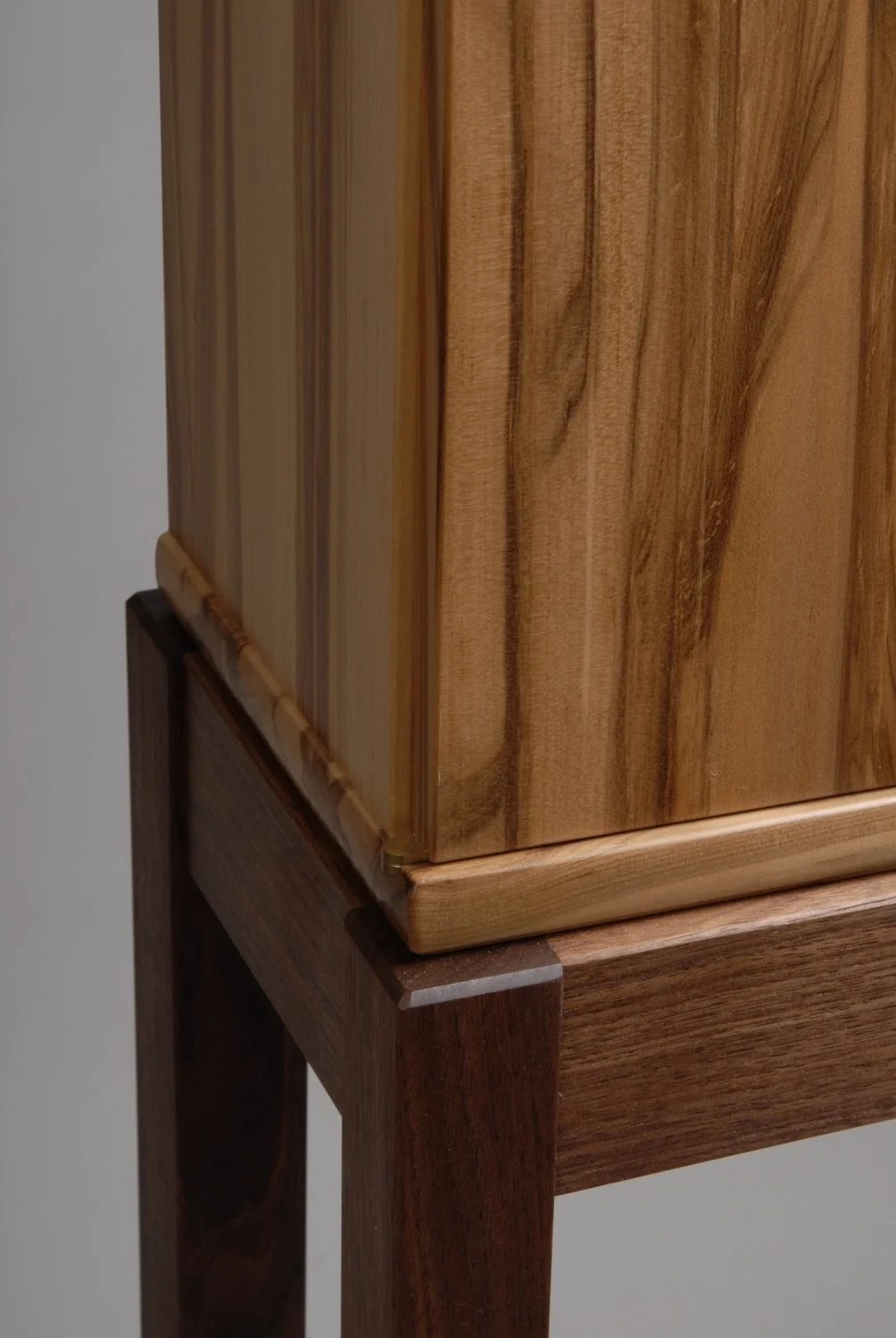 Corner detail.jpg