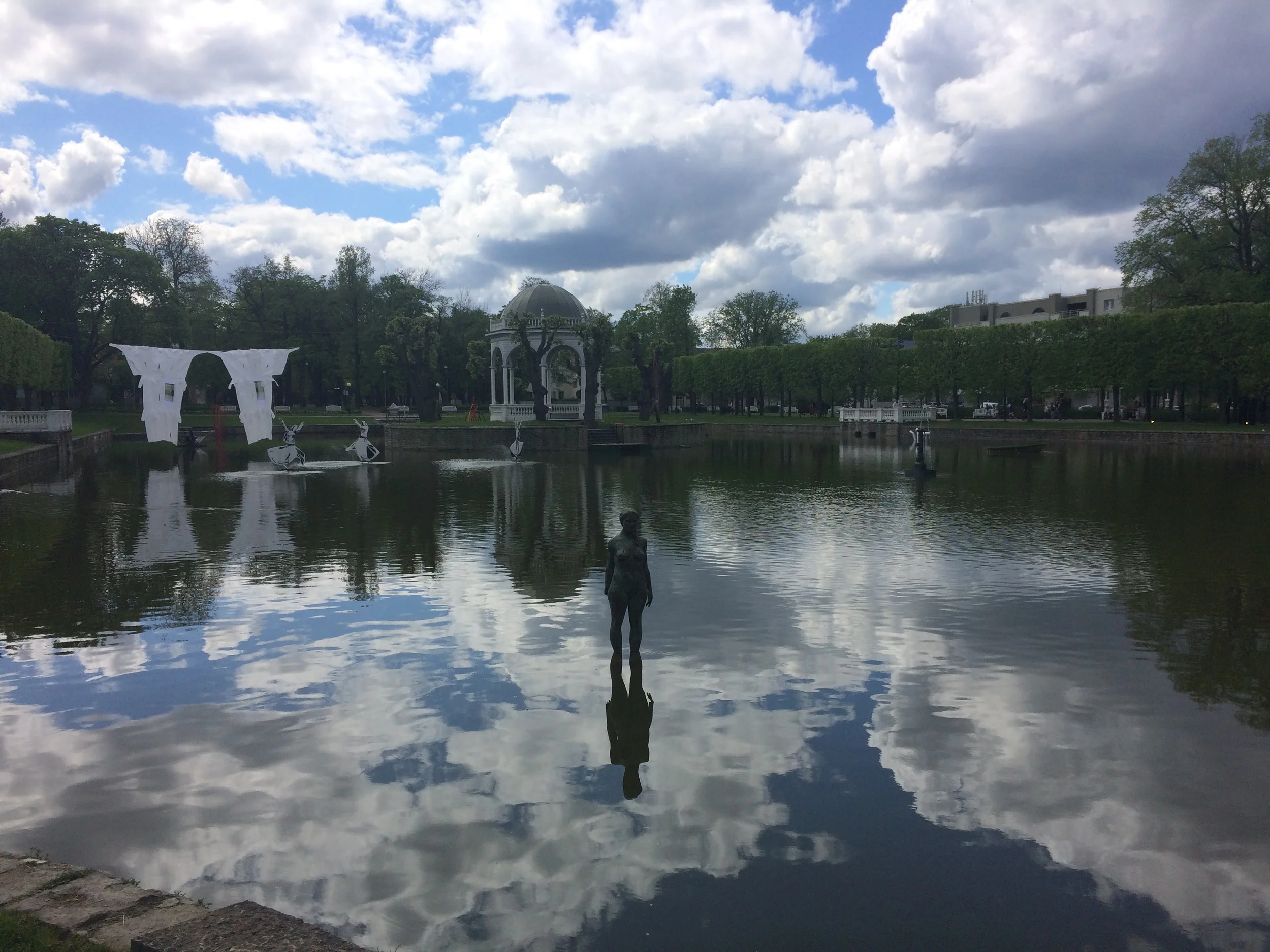 Interesting art in Kadriorg Park