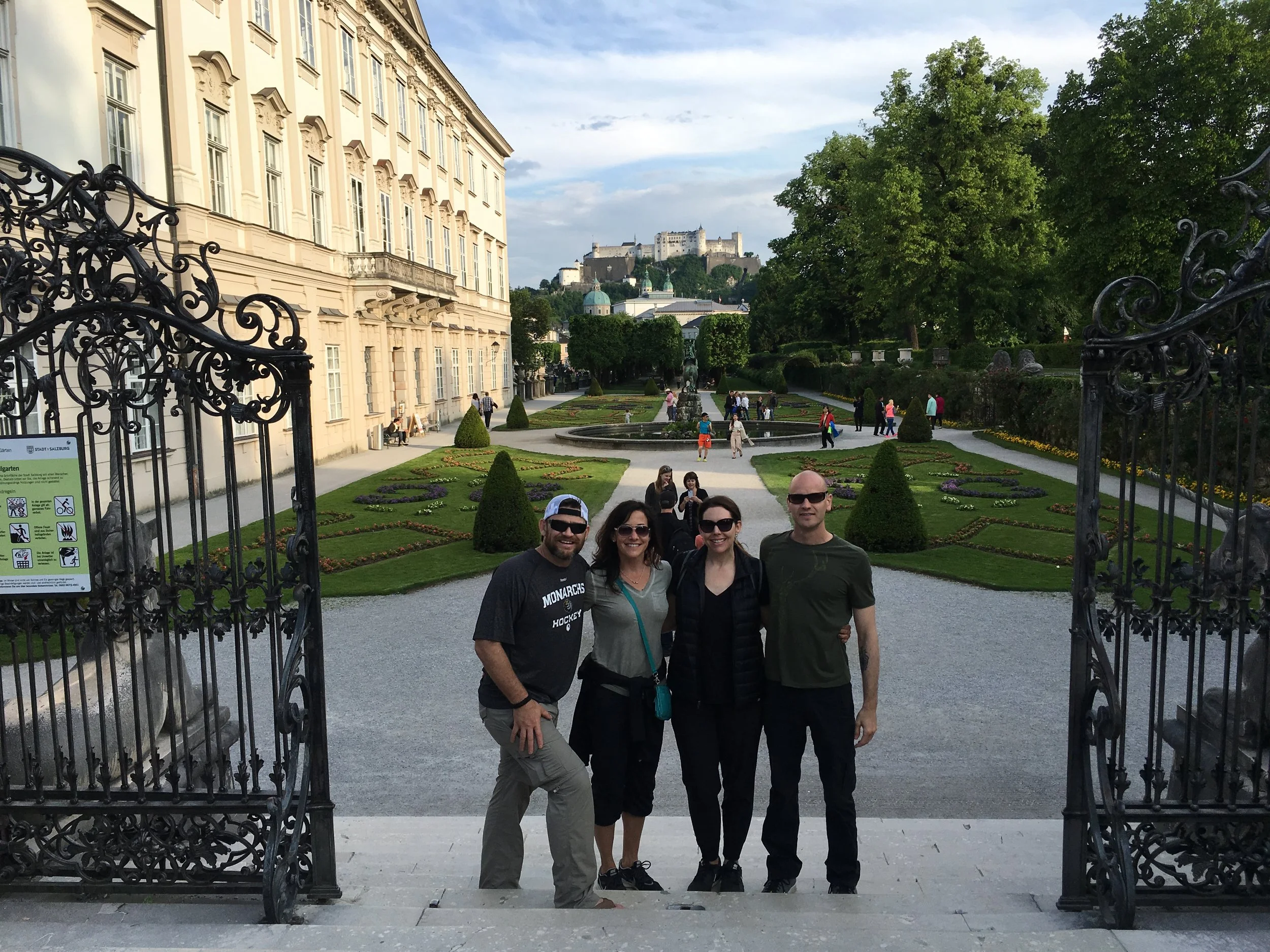 Scene of Do Re Mi&nbsp;finale on the steps