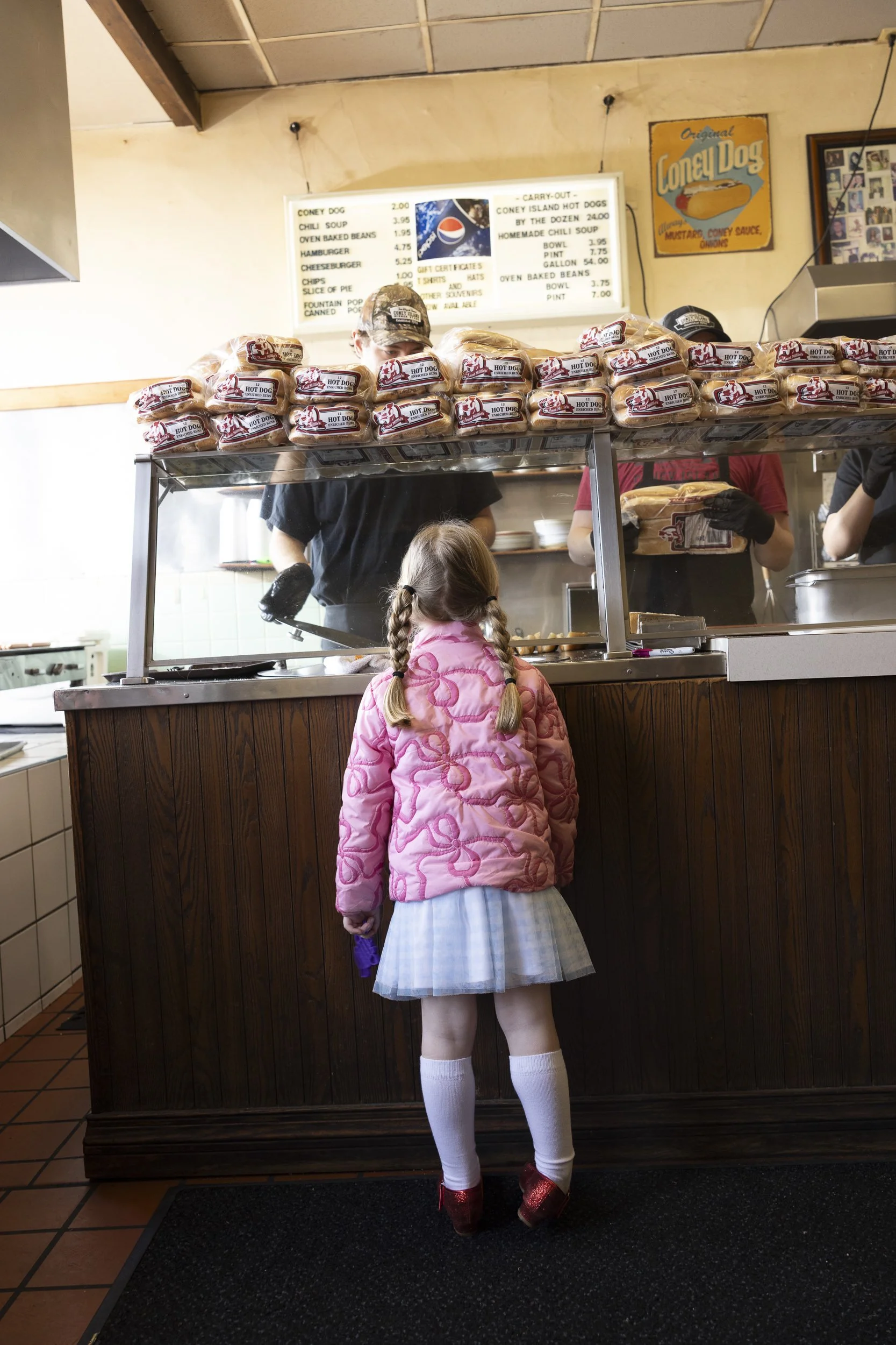 NationalGeographicHotDogStand_05.jpg