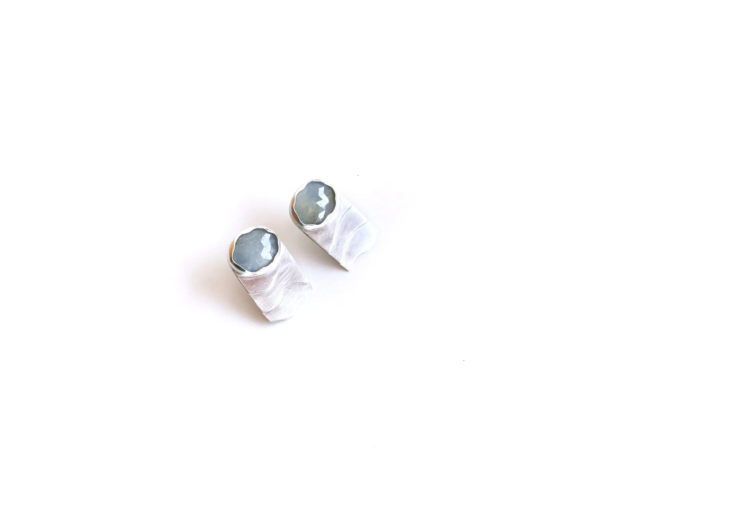 BrittaKauppila-sapphire-earrings-rosecut-handmadejewelry-minnesota-duluth-minneapolis-customjewelry-statementearring.jpg