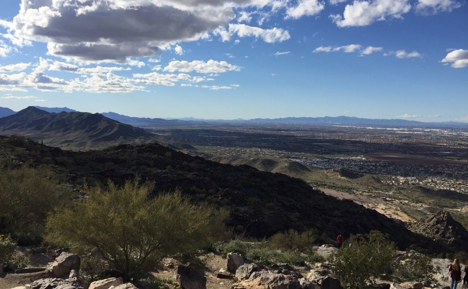 SOUTH MOUNTAIN PARK & PRESERVE 10919 S. Central Ave, Phoenix, AZ 85042 8.8 mi / 14.16 km from property