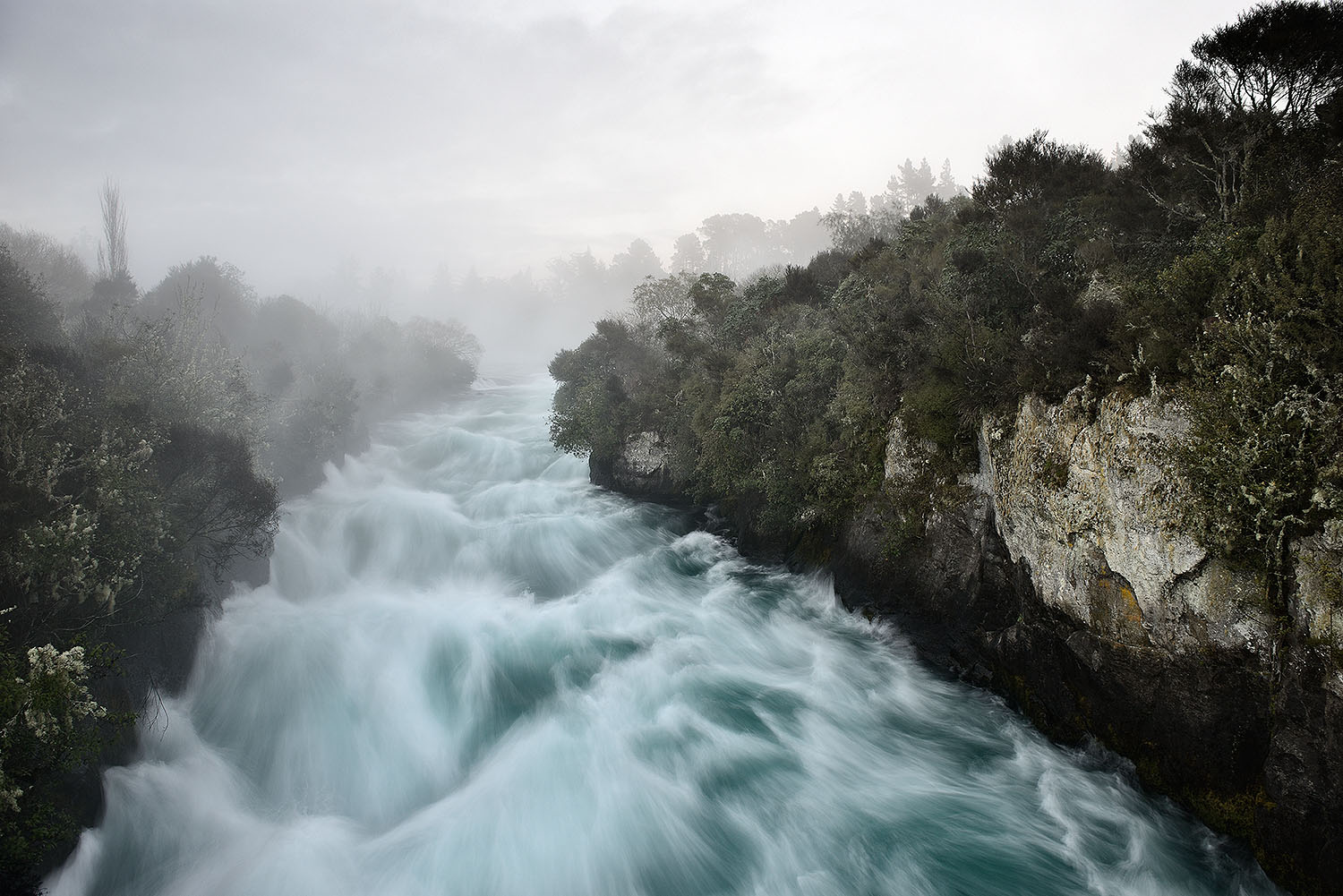 02_Huka Falls_E19621_o.jpg