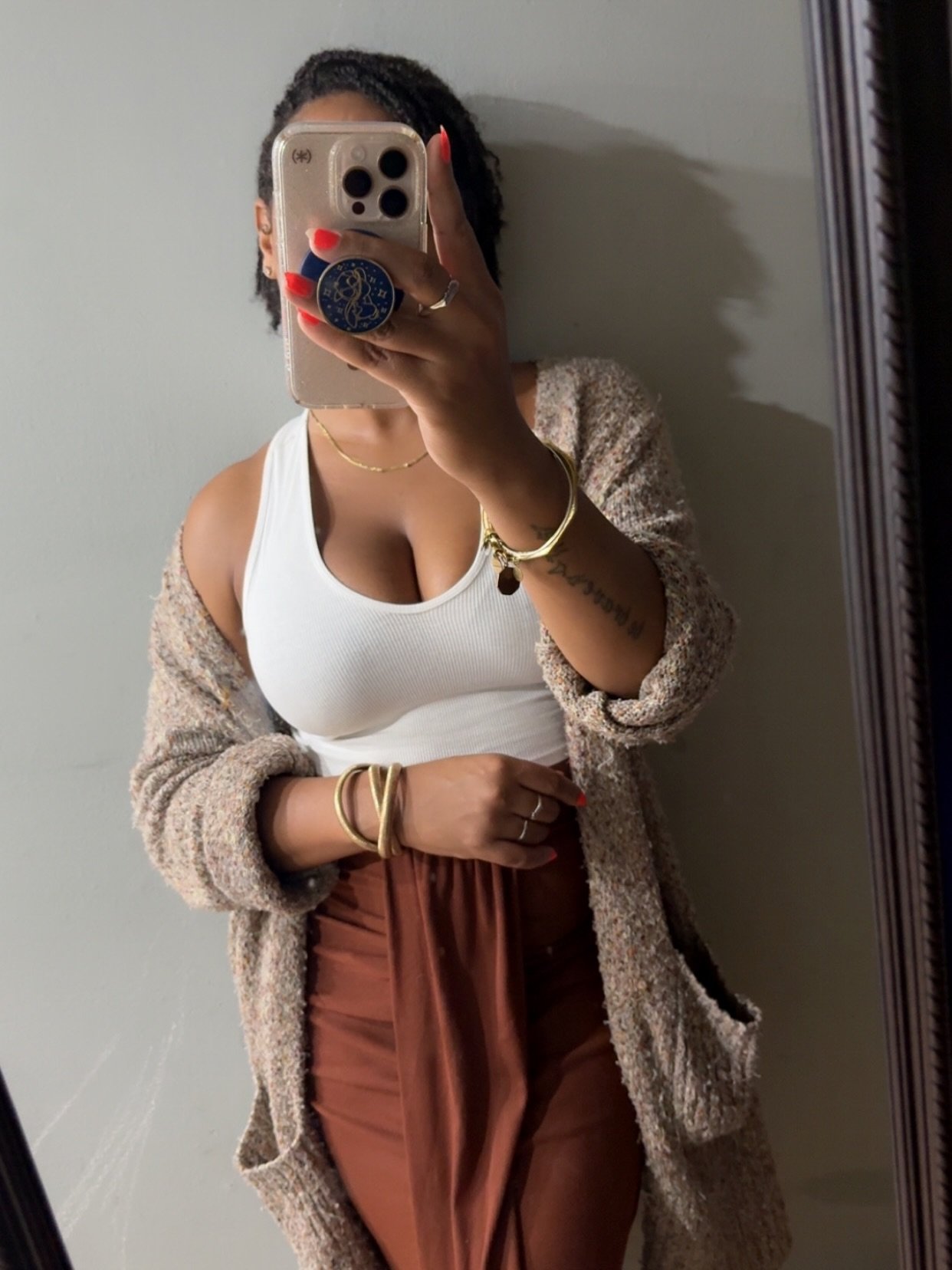 Went from a jam sesh full of some of philly&rsquo;s finest talent, back home safely. It&rsquo;s the safely part for me, and the true balance practiced. ❤️&zwj;🩹 I&rsquo;m really looking forward to what&rsquo;s to come 🌼 I felt cute not deleting #bo