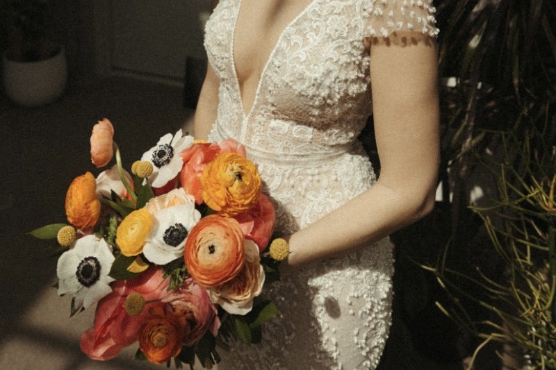 coral-yellow-orange-bridal-bouquet.jpg