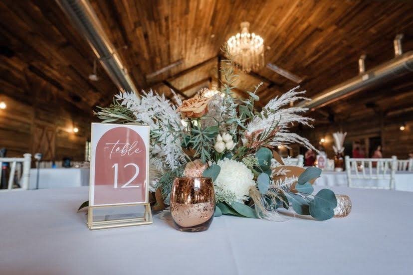 pampas-grass-centerpiece.jpg