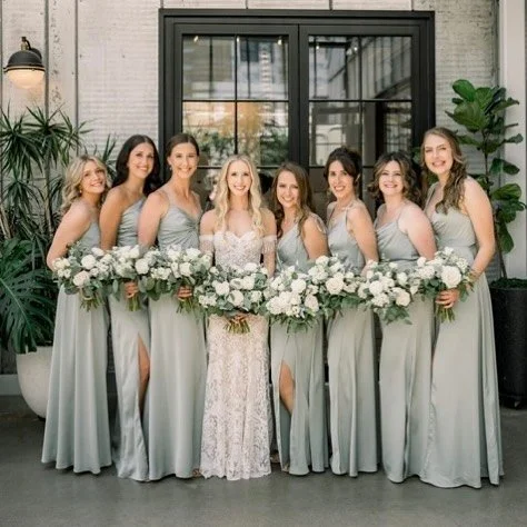 A beautiful, classic palette to compliment the Tinsmith 🤍💚