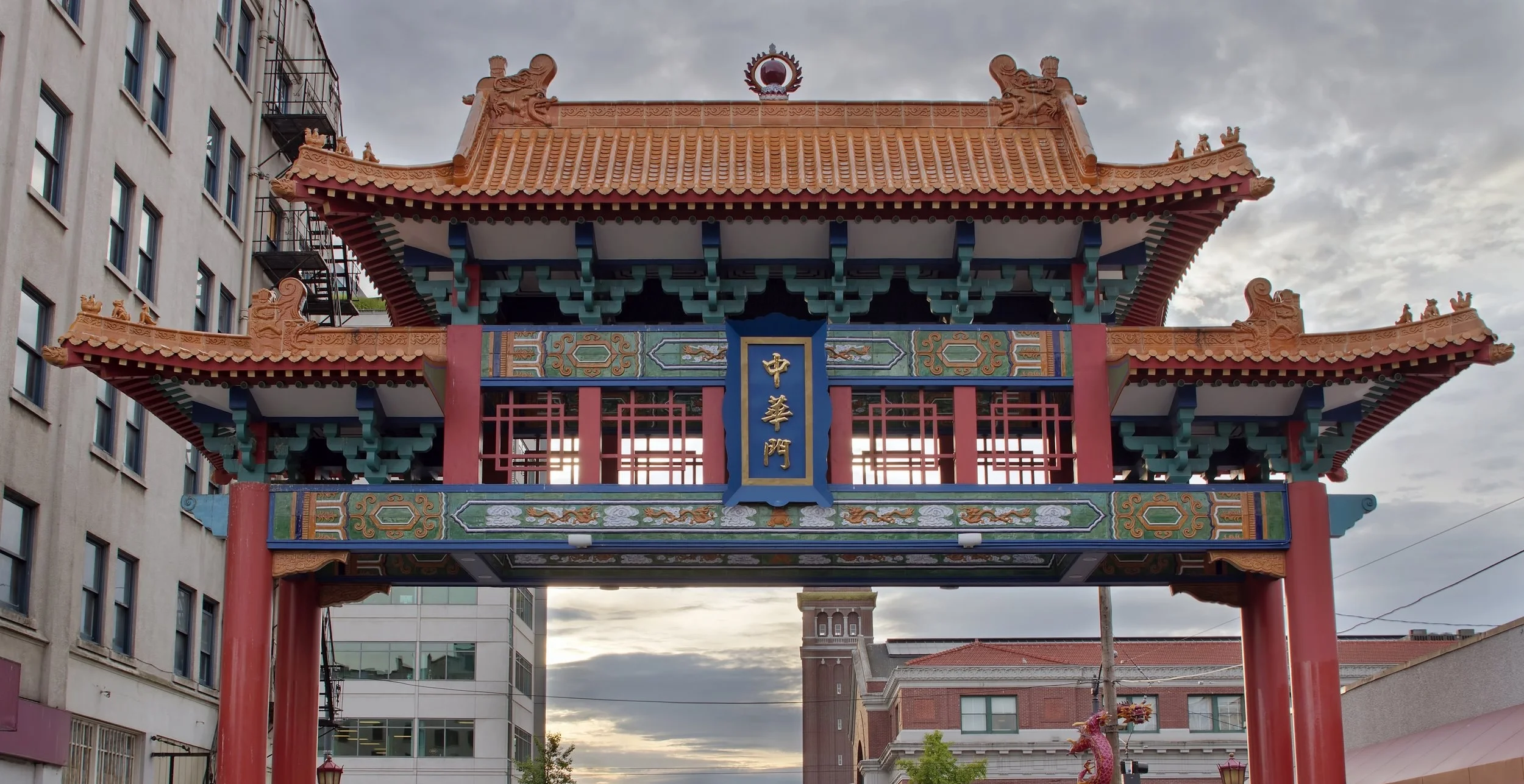 Vancouver Pushes Foreign Investors to Seattle 