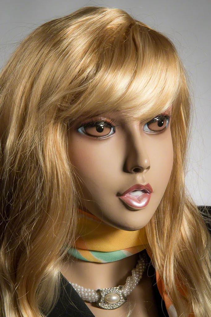 Dee Dee lit with Bowens 1000 Pro and Magnum reflector with side fill triggered via Pocket Wizard Plus III from the D4s