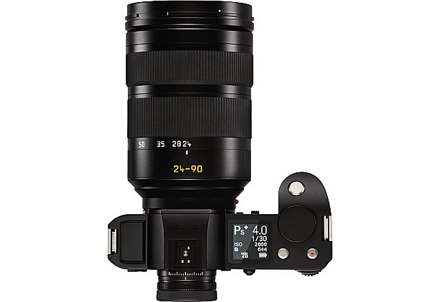 Top down view of the SL with the Leica SL 24-90/2.8-4.0 lens