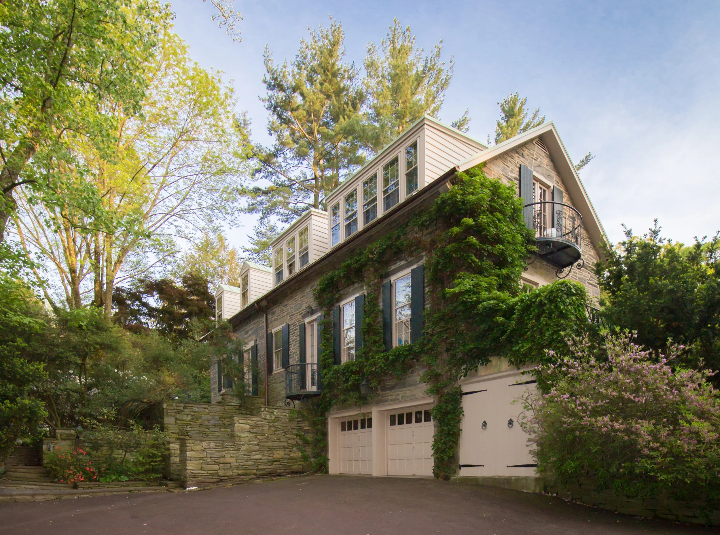 KateDevlin2016_8847_Norwood_exteriors_RL-19.jpg