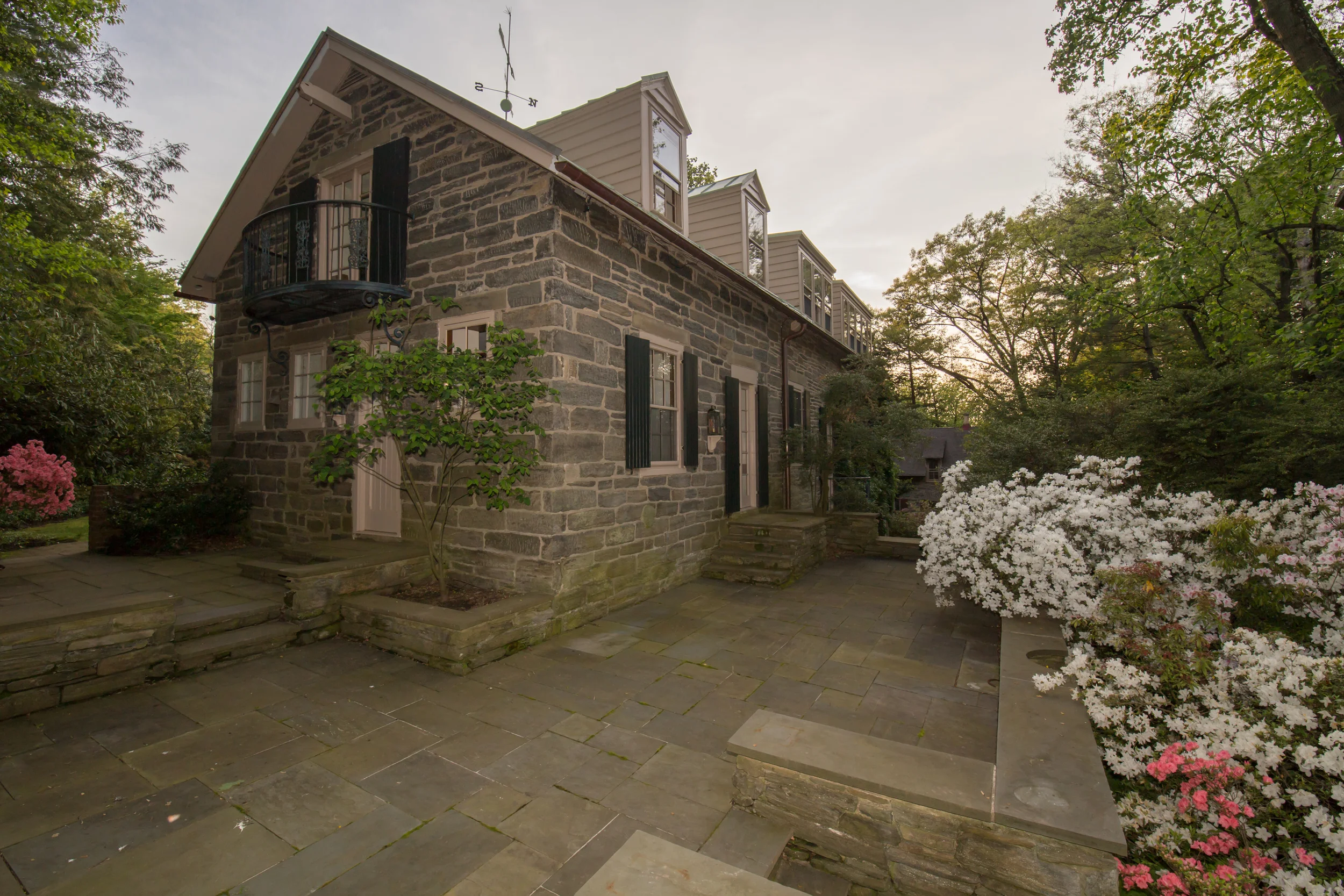 KateDevlin2016_8847_Norwood_exteriors_RL-28.jpg