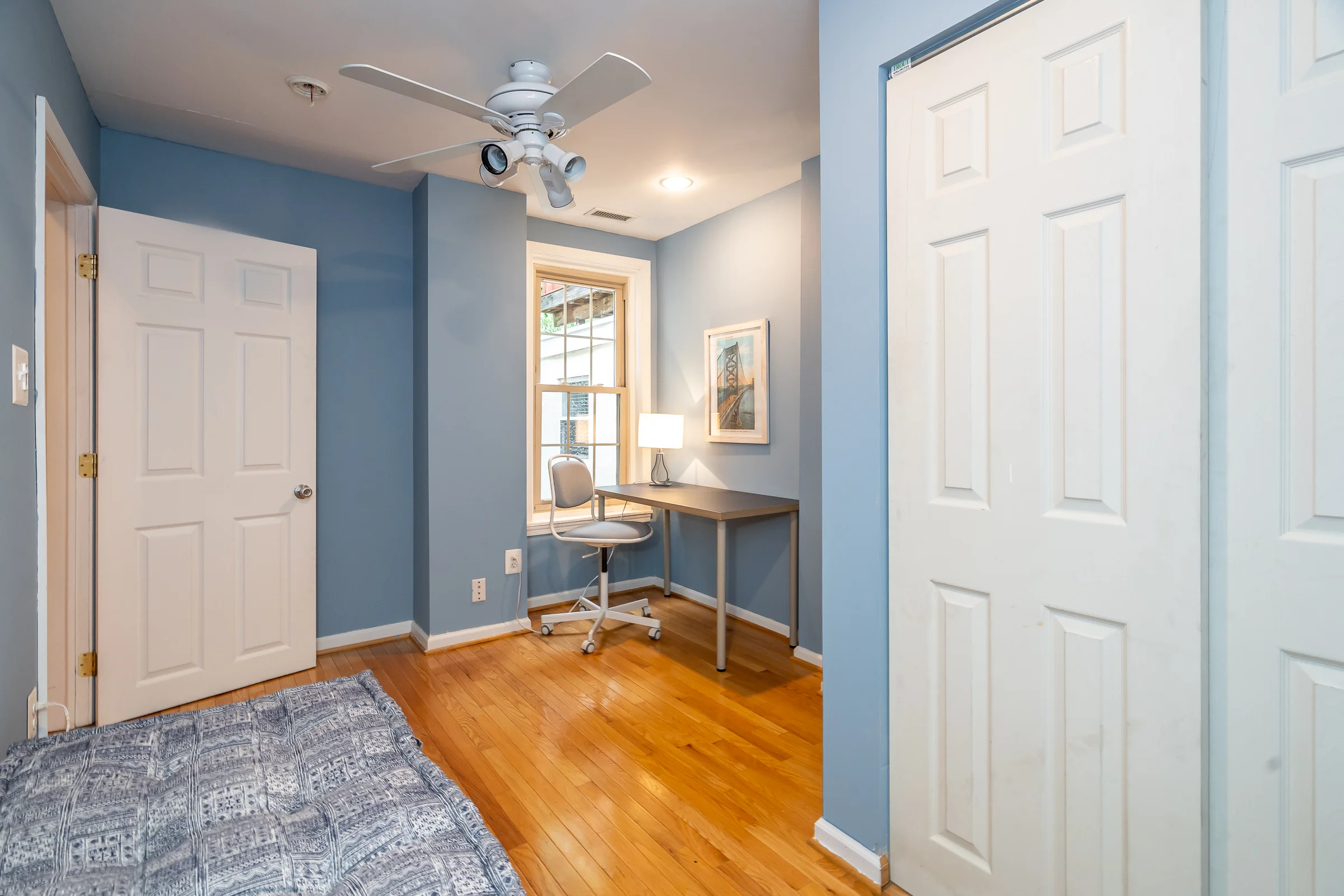 1920 Catharine St-6.jpg