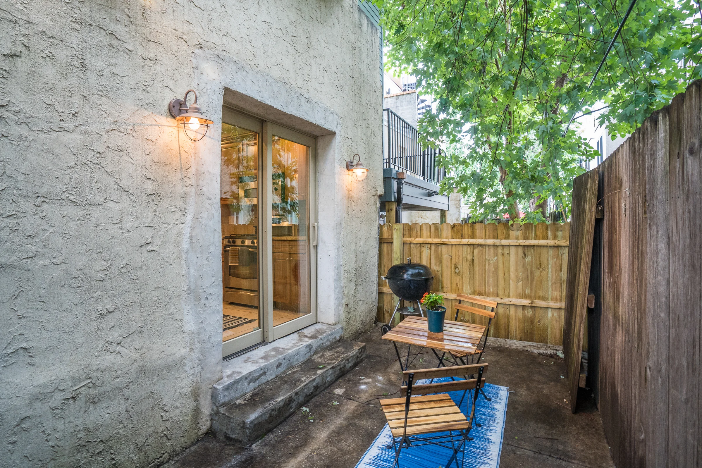 1920 Catharine St-23.jpg