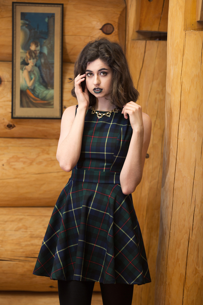 Ever since Gossip Girl, plaid has been a major staple in every girls w ardrobe . I t’s a classic piece that can be worn all year round! The simplicity to this dress is everything! To the cinched waist, modest neckline, and just the right amount of flare to the bottom, really makes this piece a staple must-have.