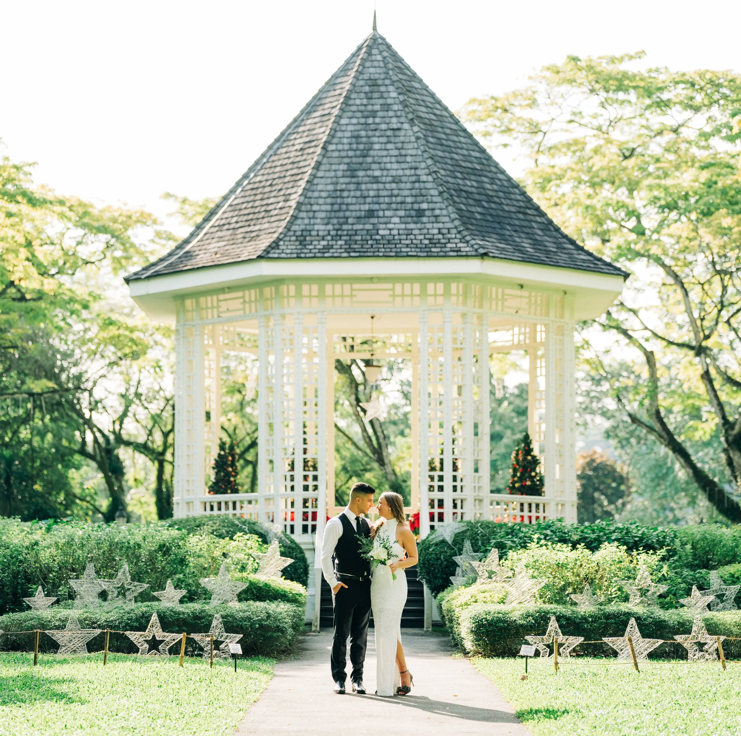 Couple Photoshoot at Botanic Gardens