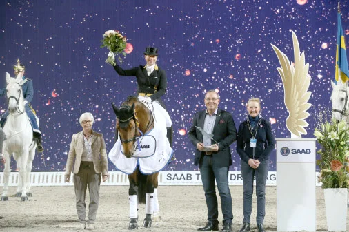 Left to right: Patrik Kittel (SWE), Isabell Werth (GER), Helen Langehanenberg (GER), Håkan Buskhe (CEO Saab), Bo Jenå (chef d'equipe dressage Sweden), Gustaf Svalling (judge by C). Photo: Roland Thunholm