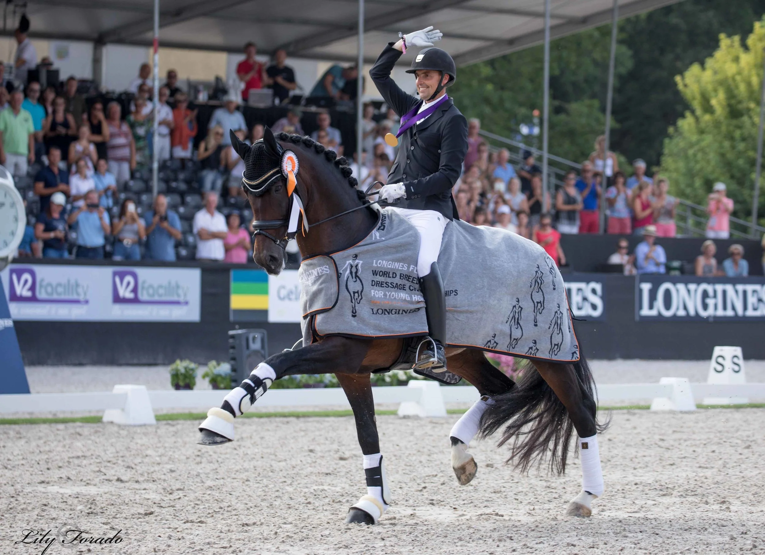 World Champions 5 year old 2018 - Revolution and Andreas Helgstrand - photo credit: Lily Forado