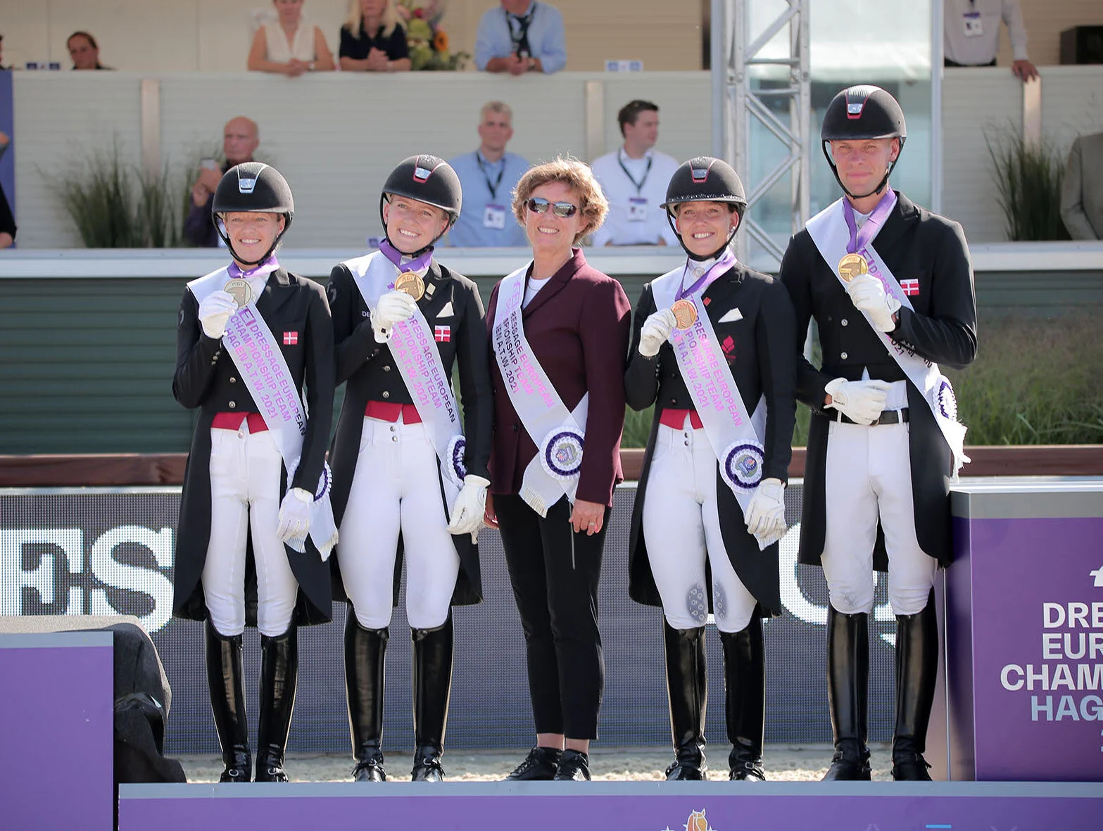 Charlotte Heering, Nanna Skodborg Merrald, Anne-Mette Binder, Cathrine Dufour and Daniel Bachmann Andersen - photo credit: H2R/Christine Prip