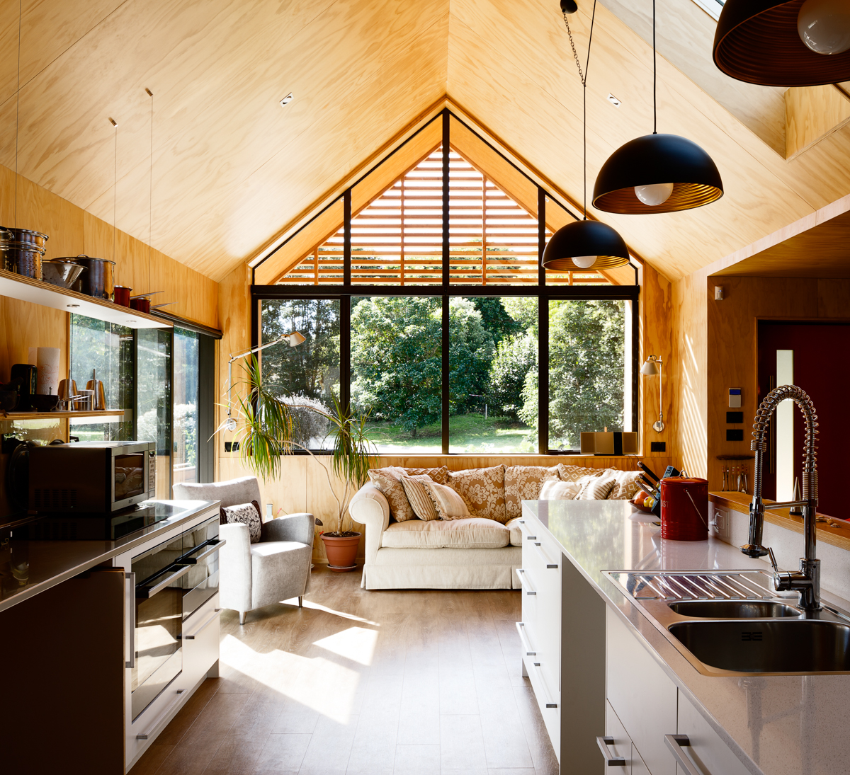 First Light Studio_Waikanae House_copyright Jason Mann_G8A9190-Pano-Edit.jpg