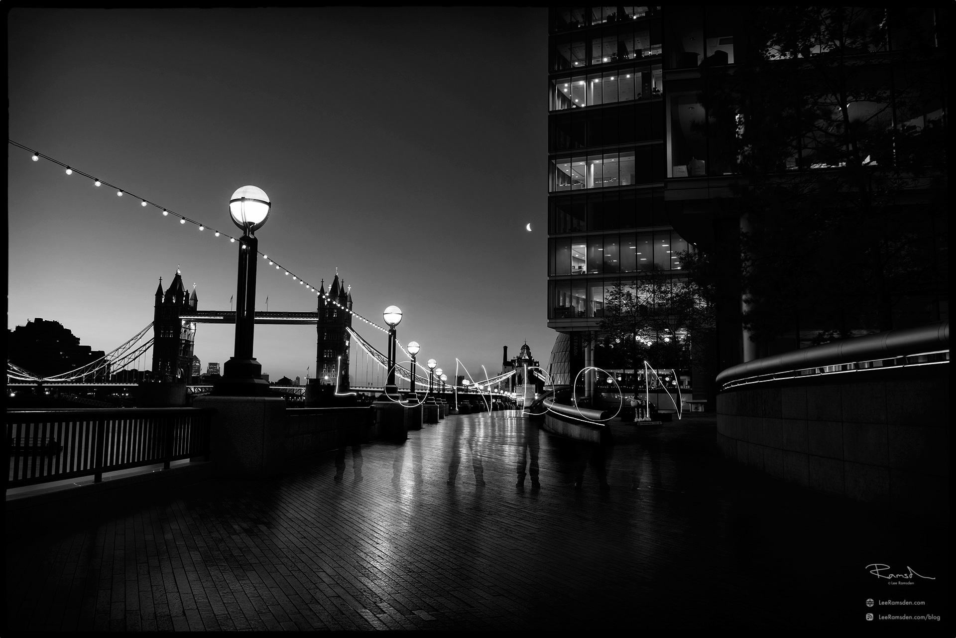 <img src="London.jpg" alt="BW monochrome black and white long exposure writing with iPhone torch Lee Ramsden moreLondon tower bridge river Thames">