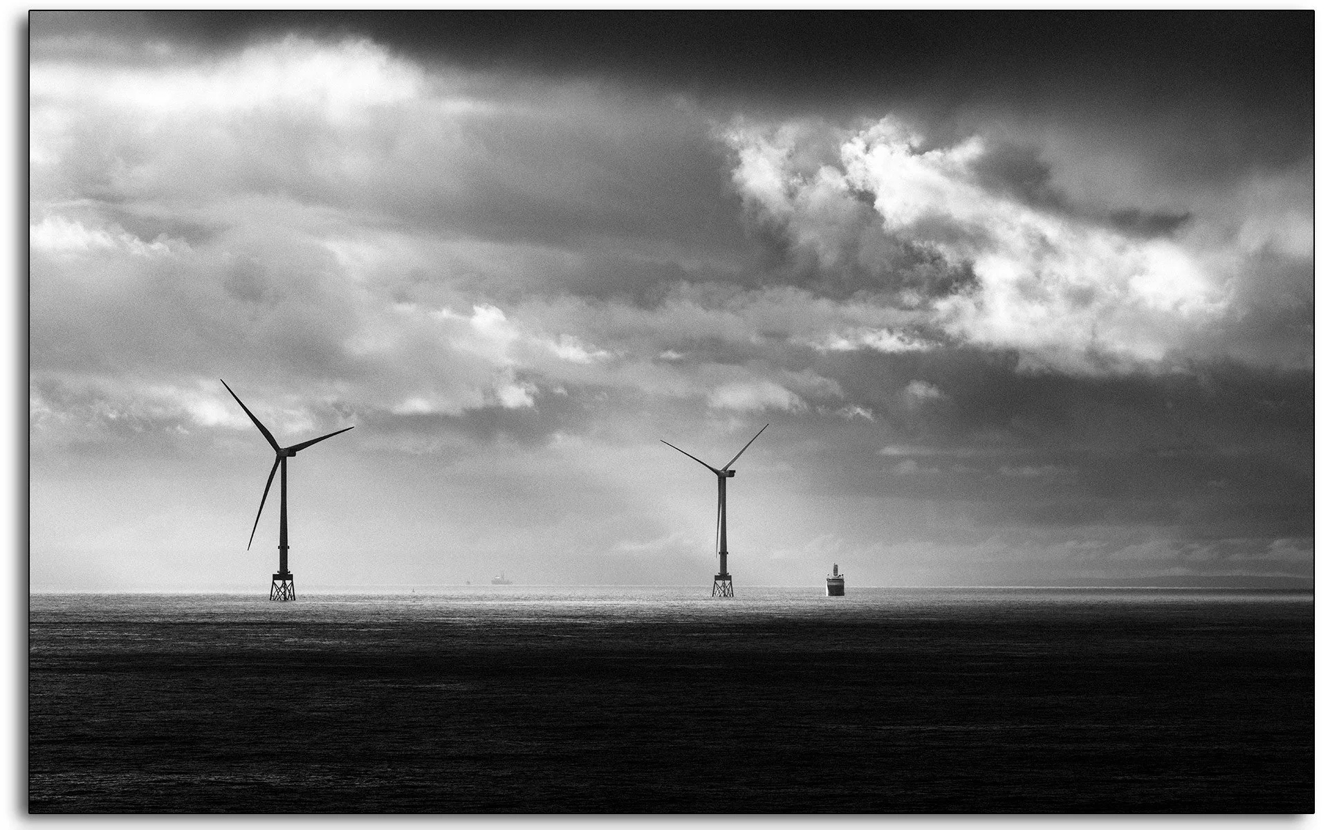 offshore-wind-turbines-north-sea-black-and-white-seascape.jpg