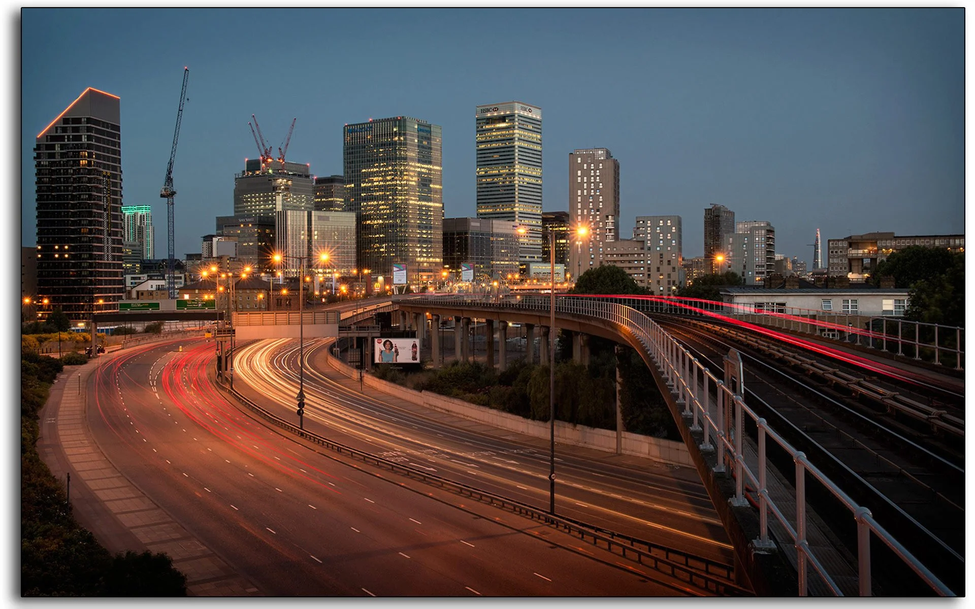 light-trails-Canary-Wharf-tram-train.jpg