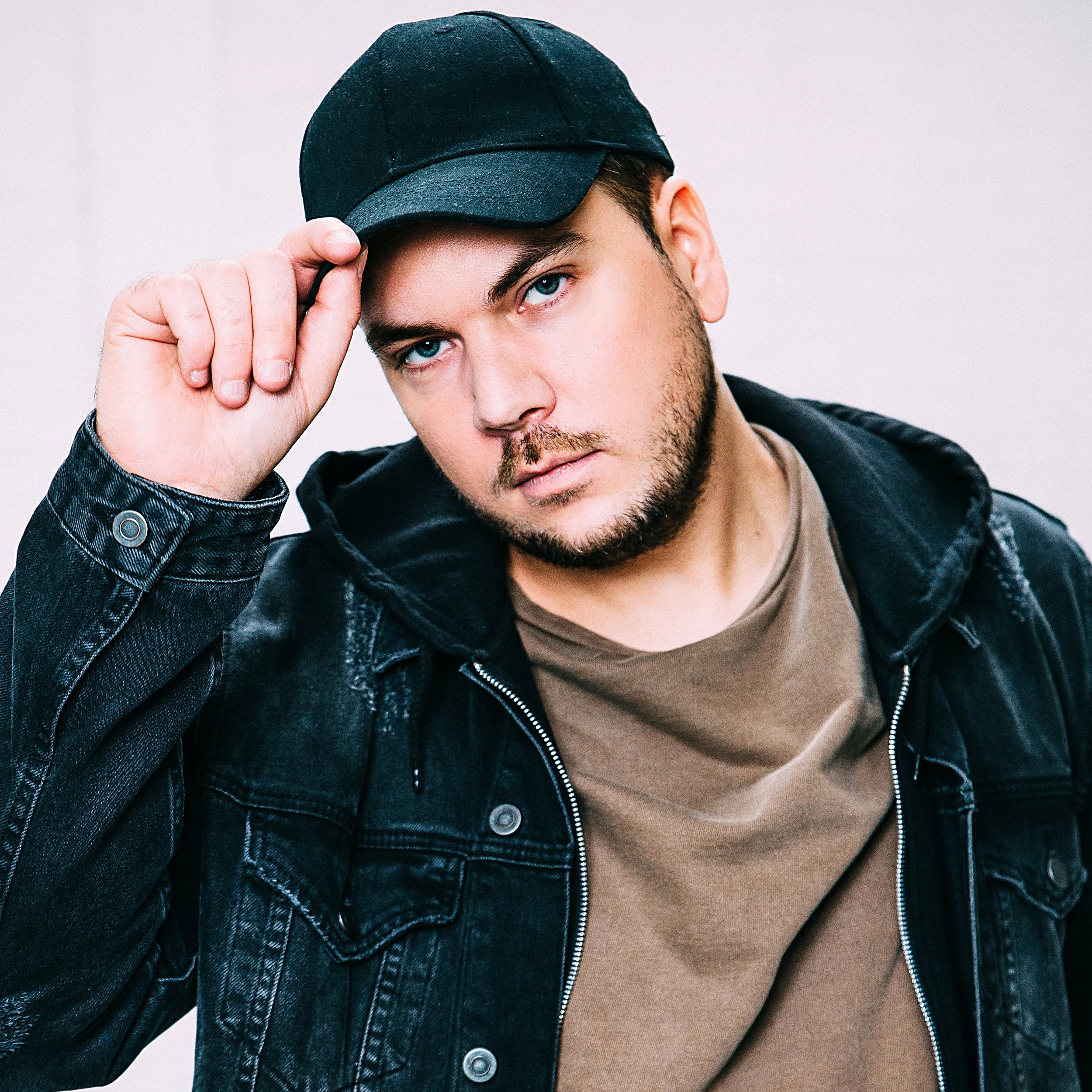 Alvaro4.jpg