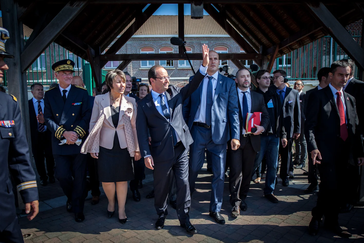 Reportage sur la venue de François Hollande, président de la république à Denain (59), pour promouvoir la réforme des rythmes scolaires dans une des villes les plus pauvres de France. Publié sur le site de dailynord.fr