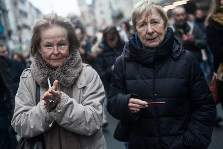 Reportage sur la manifestation de soutien national, suite à l'attentat perpétré à Paris dans la rédaction de Charlie Hebdo. Lille, 10 janvier 2015. 40 000 personnes. Publié sur le site de dailynord.fr