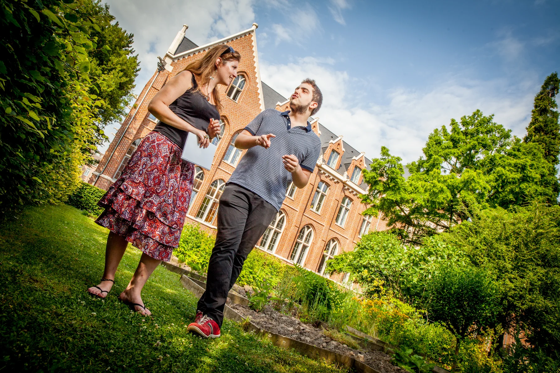 Shooting réalisé en juillet 2015 pour le compte de la communication de la Faculté Libre des sciences Humaines, au sein de la Catho de Lille.