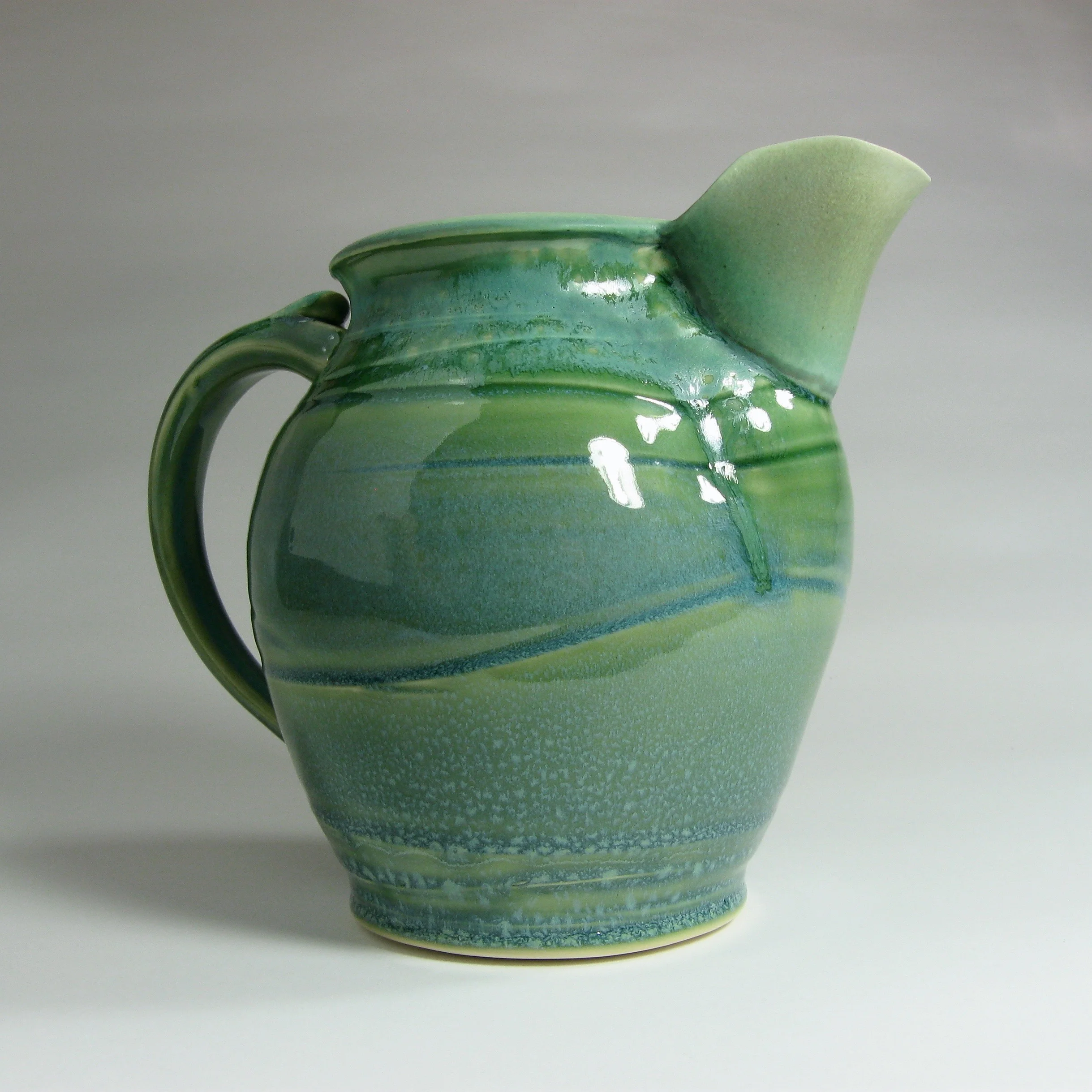 Beak pitcher