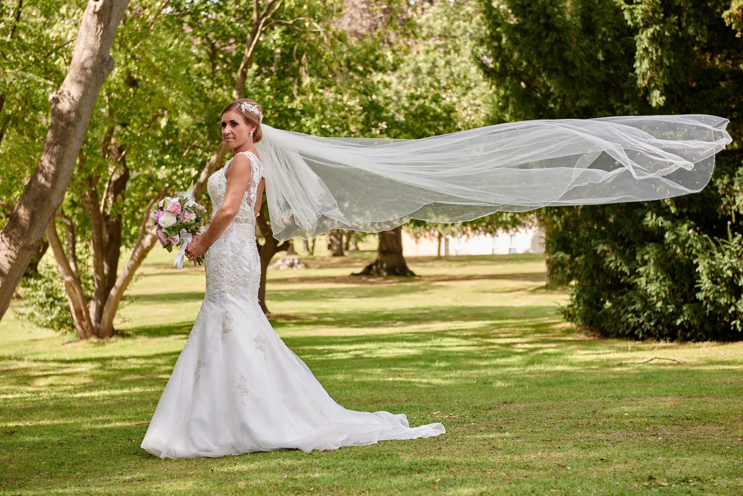 Real Life Brides: Congratulations to our Castle Jewel Kelly Parkin