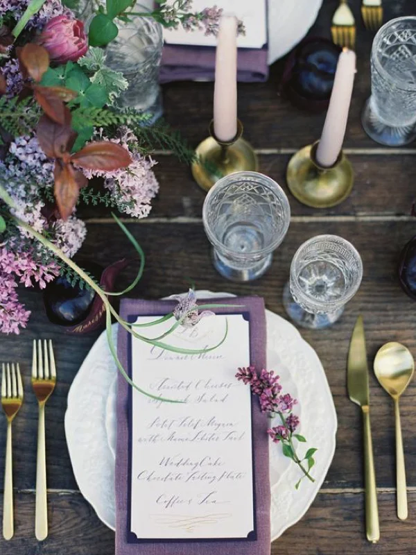 Pantone : Hot New Colour of the year 2018 Ultra Violet